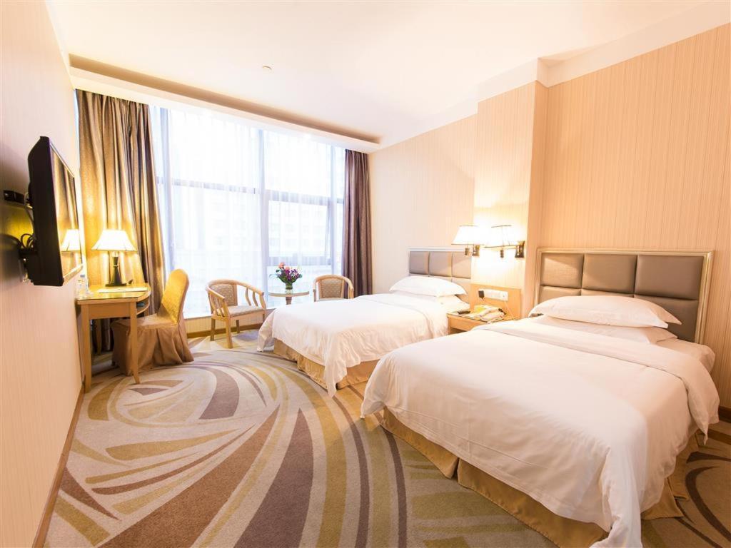 Vienna Hotel Zhanjiang Coast Avenue Exterior foto