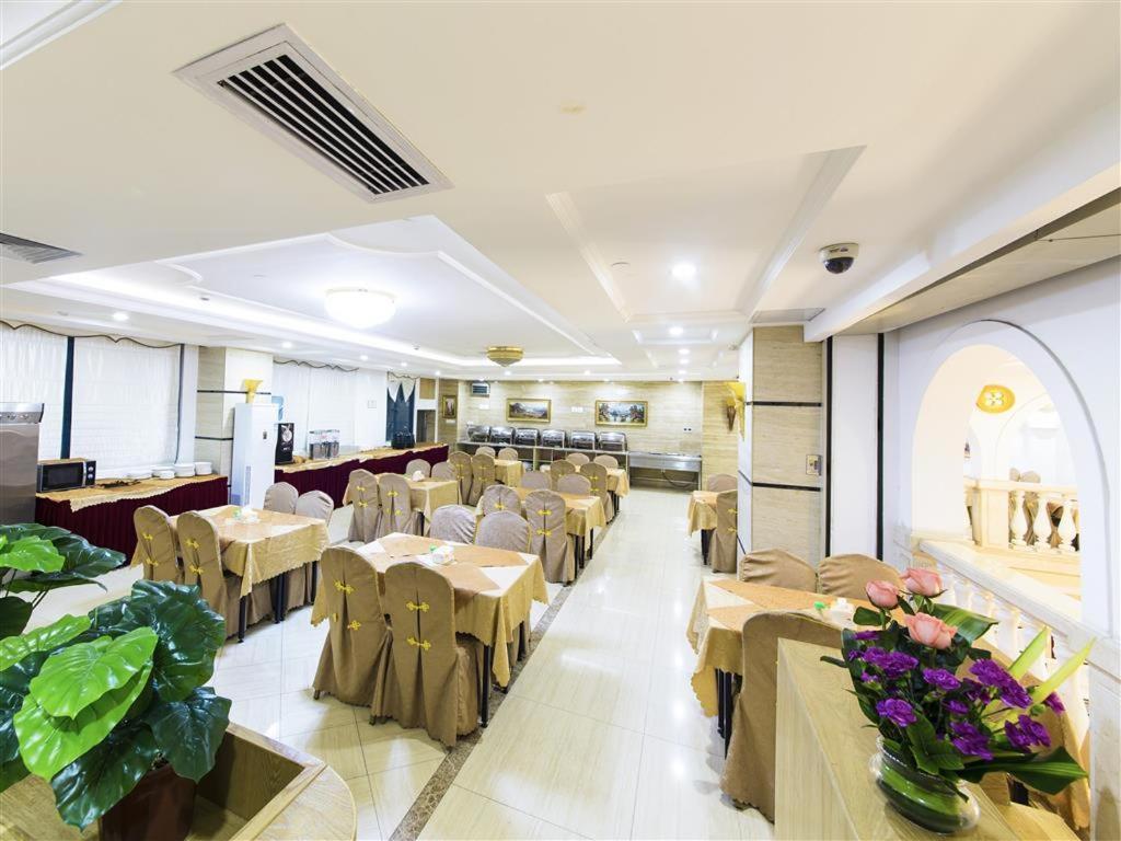 Vienna Hotel Zhanjiang Coast Avenue Exterior foto